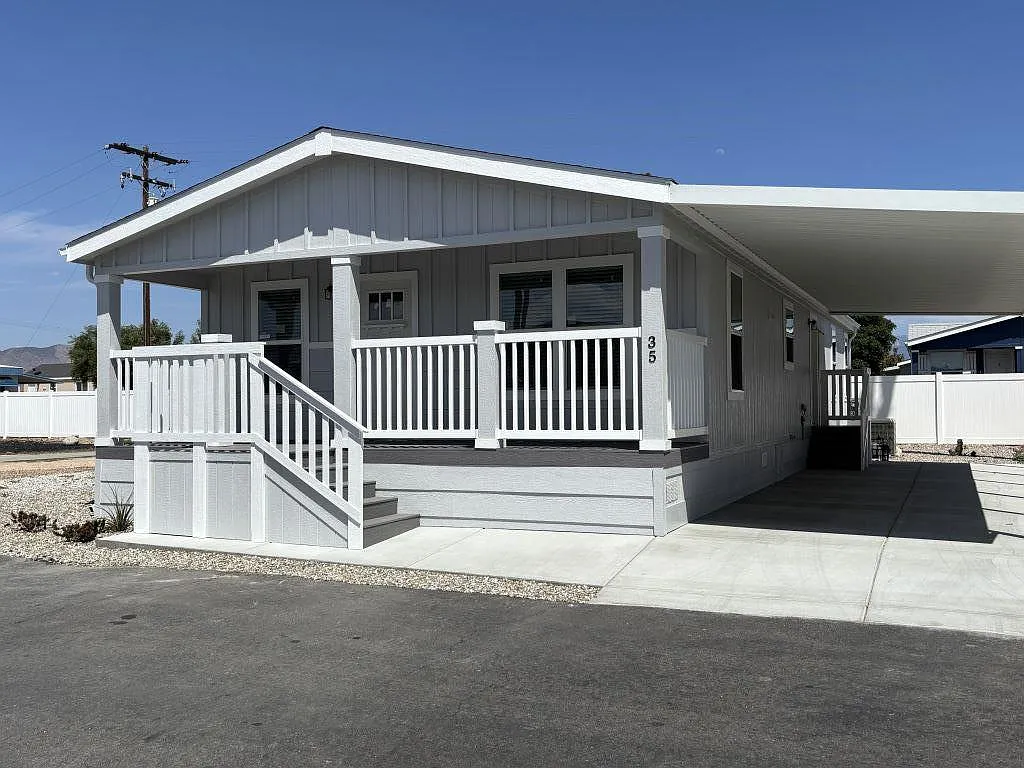 3 bed, 2.0 bath, 1310 sqft, $1,800 — Photo 3