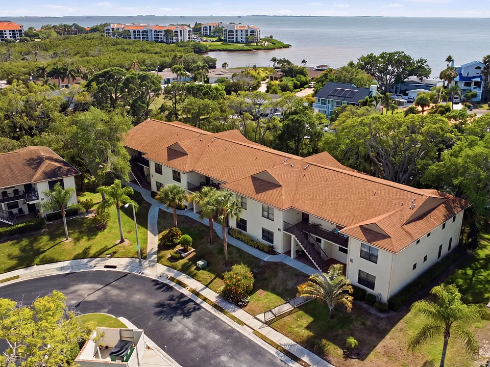 1638 Seascape Cir #203