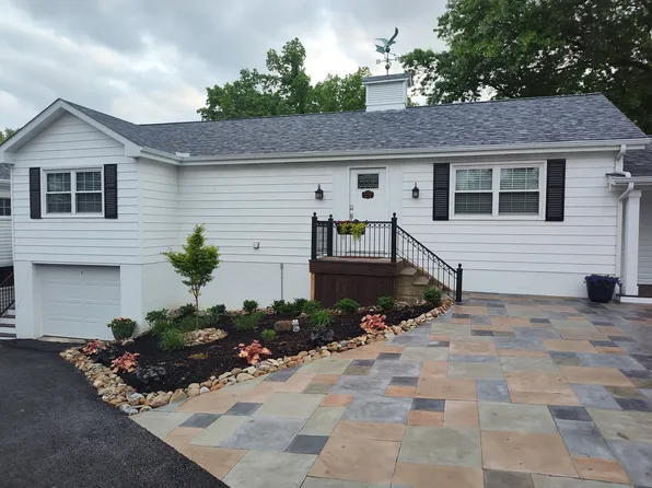 (undisclosed Address), Hickory, PA 15340