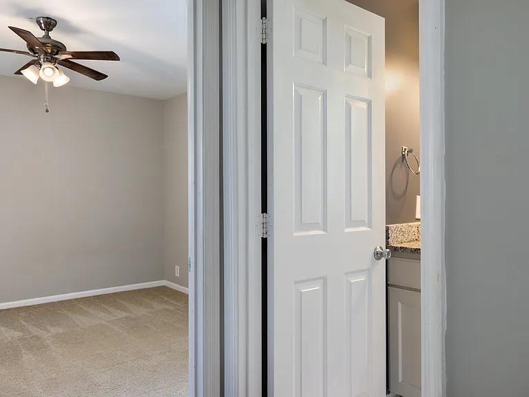 3638 Thorndike Dr — Photo 5
