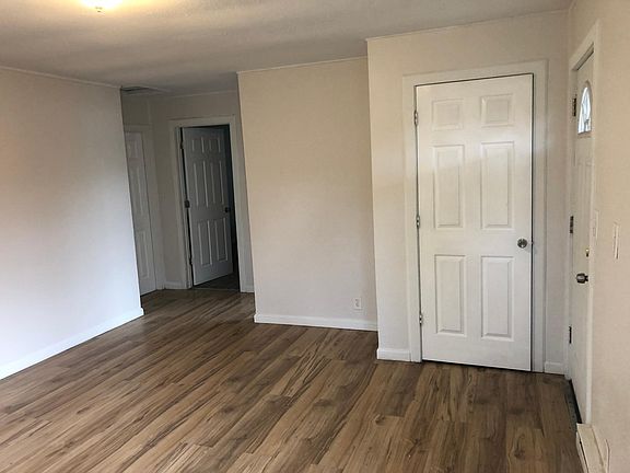 3rd image of 4502 S Puget Sound Ave #2