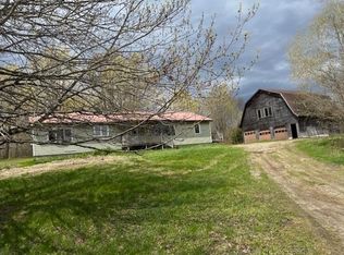 177 Highlander St, Greensboro Bend, VT 05842