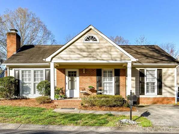 7036 Stoneridge Rd, Charlotte, NC 28226