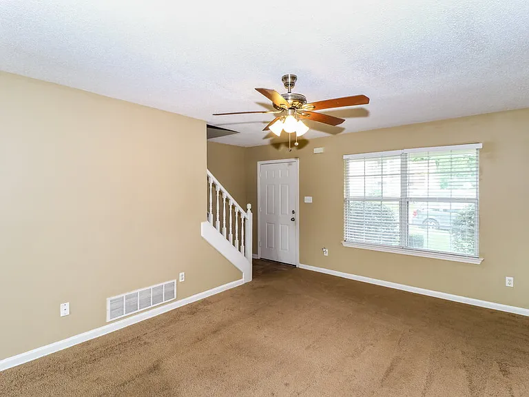 4551 Blue River Dr — Photo 7