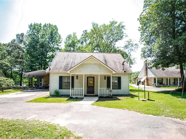 402 Parkside Dr, Zwolle, LA 71486