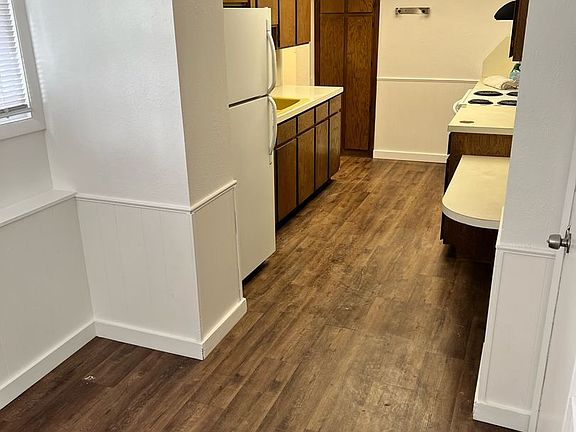 2nd image of 207 S Hayes Ave #1