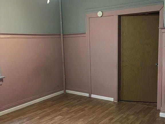 4th image of 2258 W 21st Pl APT 1R
