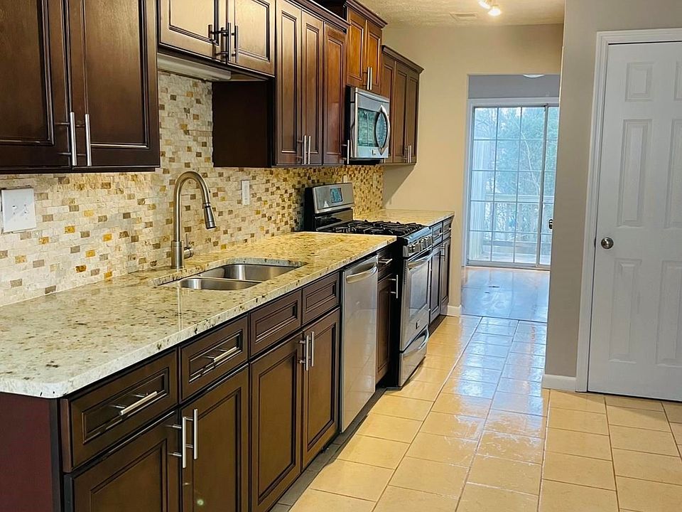 1st image of 4023 Settlers Hill Way