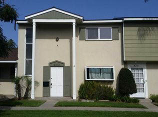 8212 Deerfield Dr, Huntington Beach, CA 92646
