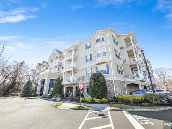 175 Rochelle Ave Unit 308, Rochelle Park, NJ 07662