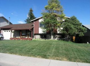 1607 Columbine Ct, Cheyenne, WY 82001