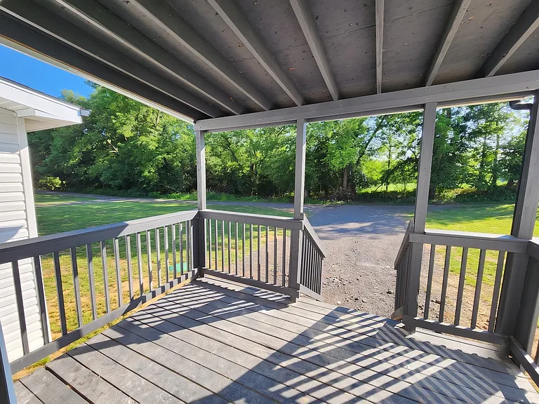 226 Gibsontown Rd — Photo 16