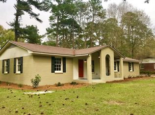 123 Greenleaf Ln, Thomasville, GA 31757