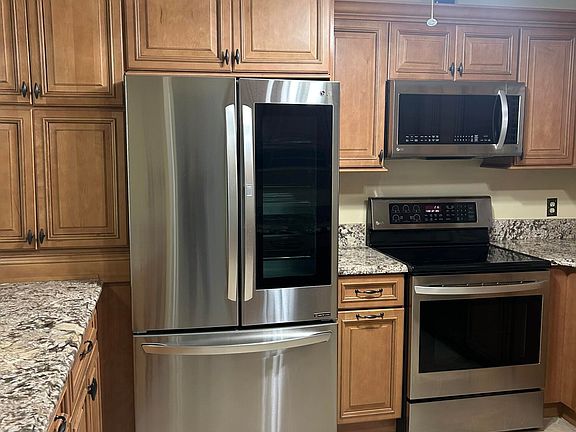 3rd image of 3001 SE Aster Ln APT 908