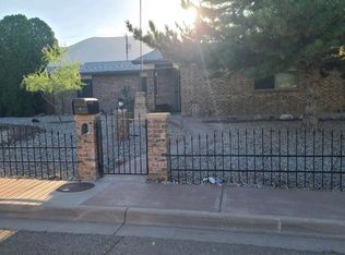 1526 Walnut Dr, Alamogordo, NM 88310