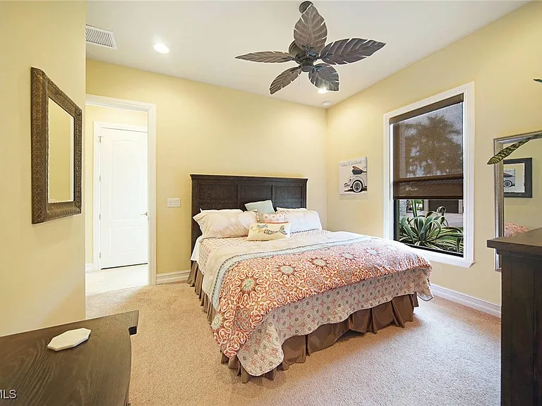 5415 SW 17th Ave — Photo 13