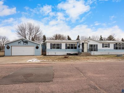 706 N Bobwhite Pl, Sioux Falls, SD, 57107