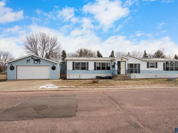 706 N Bobwhite Pl, Sioux Falls, SD 57107