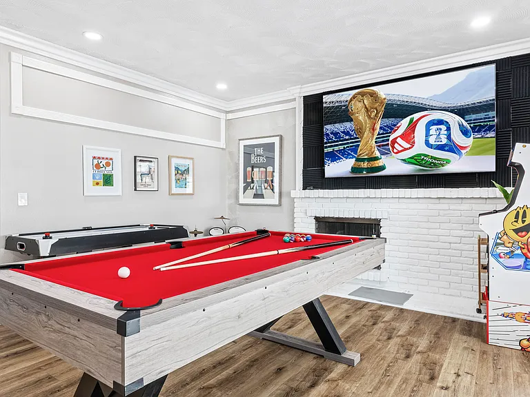 8641 Acapulco Cir — Photo 29