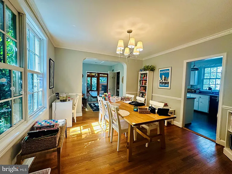 4113 Oliver St — Photo 4