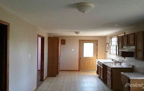 E Washington St 375 Verona MO P2