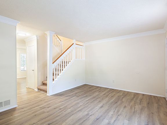 5th image of 3109 Destin Cir