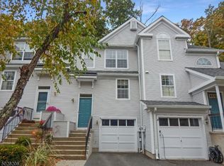 57 Rushmore Ln, Hackettstown, NJ 07840