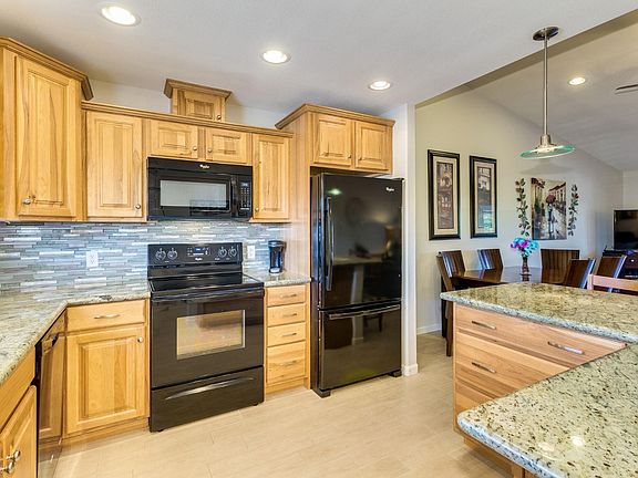 5th image of 798 Leisure World