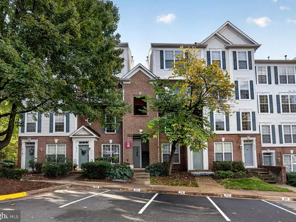 12779 Fair Crest Ct APT 101, Fairfax, VA 22033