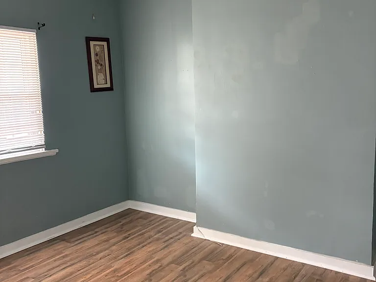 458 Patrick Ave — Photo 2