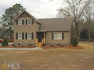 699 Giles Rd, Byron, GA 31008