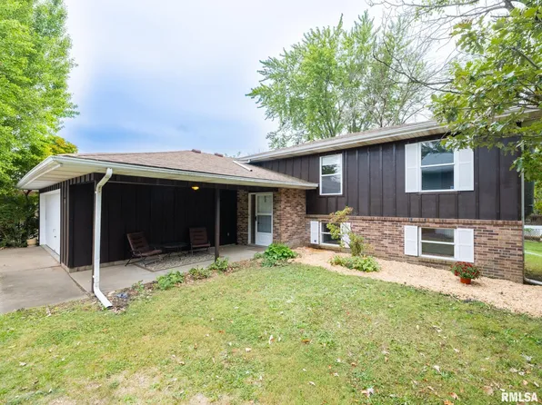 3510 W Lodi Ct, Peoria, IL 61615