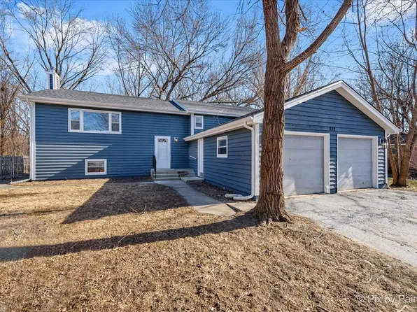 332 Hollywood Ter, Lakemoor, IL 60051