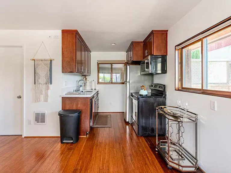 6300 Vista Del Mar Ave — Photo 6