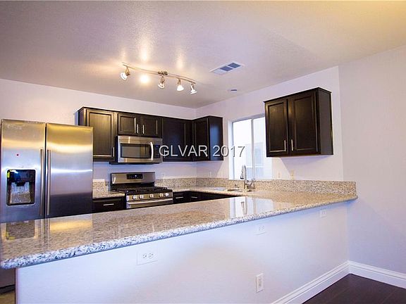 5th image of 5045 Dancing Lights Ave