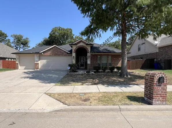 725 Fannin Dr, Lavon, TX 75166