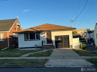 505 Knopf St, Linden, NJ 07036