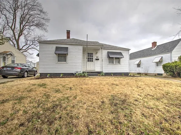 1368 W Marietta St, Decatur, IL 62522