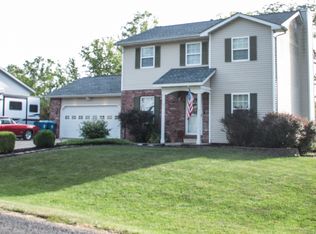 67 Stonebrook Dr, Highland, IL
