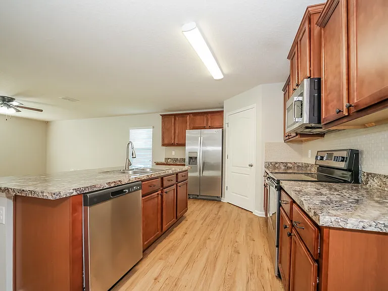 45014 Ingleham Cir — Photo 6
