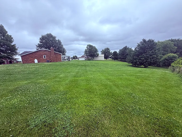 119 Hochstrasser Rd — Photo 16