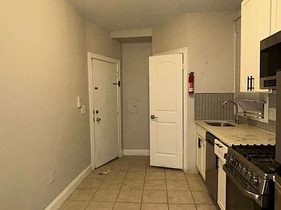 2nd image of 235 56th St APT 8