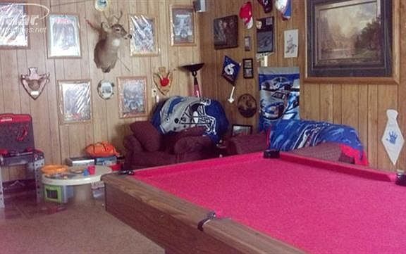 4th image of 1485 Schumacher Ave