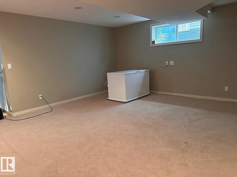 30 Virginia Ave — Photo 20