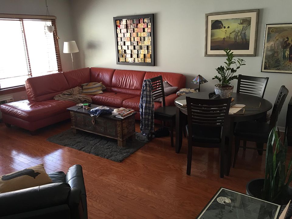 Living Room/Dining