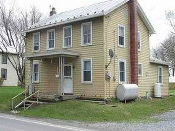8 E Main St, Carlisle, PA 17015