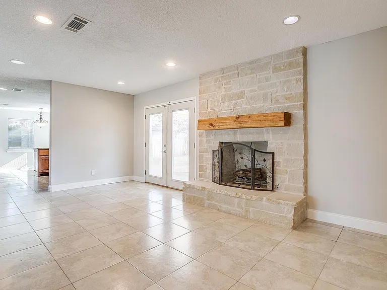 1812 Winchester Way — Photo 26
