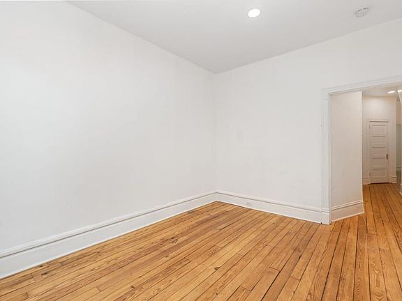 4th image of 228 North St #1