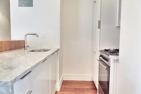 Rented by Bold New York | media 3