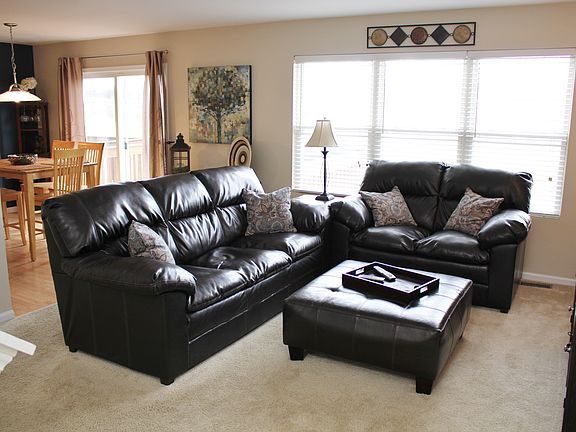 5th image of 638 Winchester Ln
